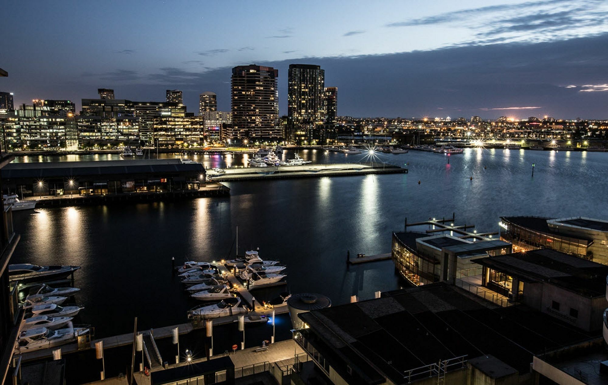 Accent Accommodation At Docklands Melbourne City Exterior foto